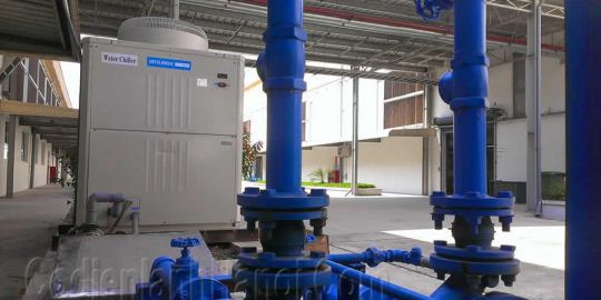 Lắp đặt máy làm lạnh công nghiệp- Water Chiller - Cơ Điện Lạnh Hà Nội - Công Ty TNHH Dịch Vụ Công Nghệ Số 1 Việt Nam