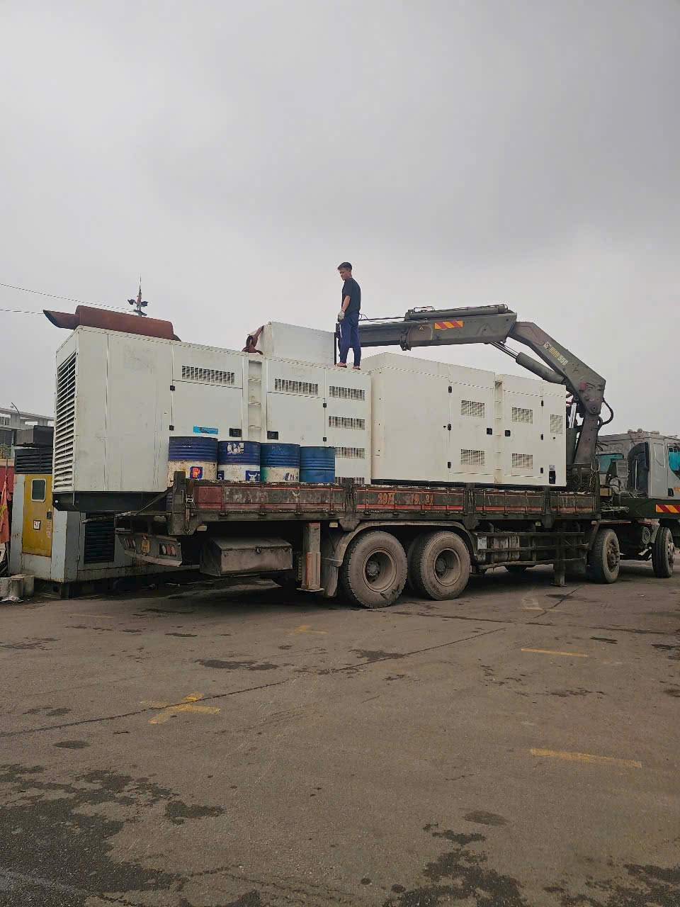 Máy phát điện - Máy Phát Điện Việt Nhật - Công Ty TNHH Thương Mại Điện Máy Việt Nhật