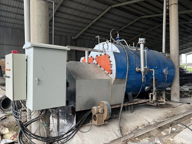 Lò hơi dầu 8 tấn/giờ - Gạch Tân Thuận Thành - HG - Công Ty TNHH Tân Thuận Thành - HG