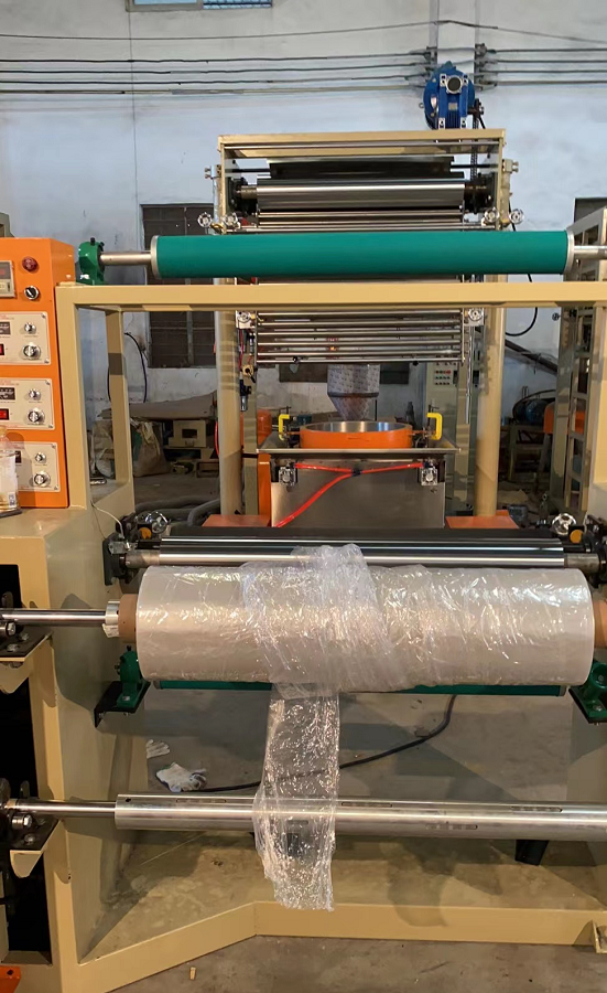 Máy thổi màng PVC - Máy Sản Xuất Nhựa KINGWELL - Công Ty TNHH KINGWELL Việt Nam