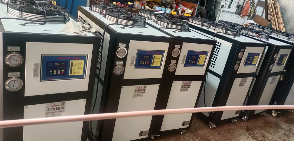 Thiết bị điều khiển và ổn định nhiệt độ khuôn 1HP-50HP - Máy Sản Xuất Nhựa KINGWELL - Công Ty TNHH KINGWELL Việt Nam