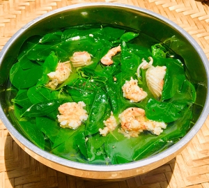 Canh rau ngót