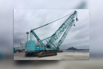Xe cẩu trục bánh xích