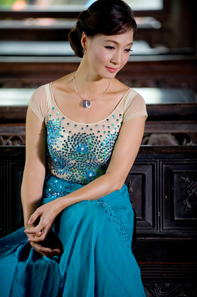 Kết cườm áo dài