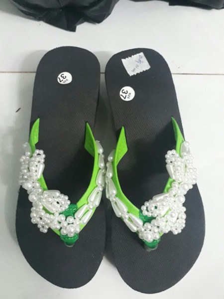 Kết cườm giày dép