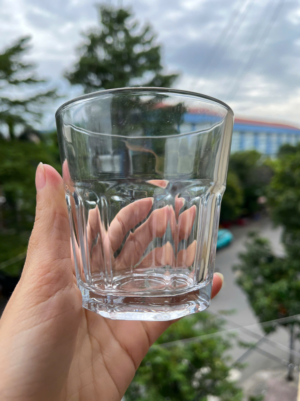 Ly cốc thủy tinh