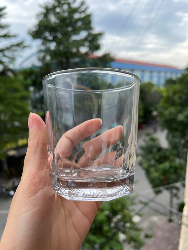 Ly cốc thủy tinh