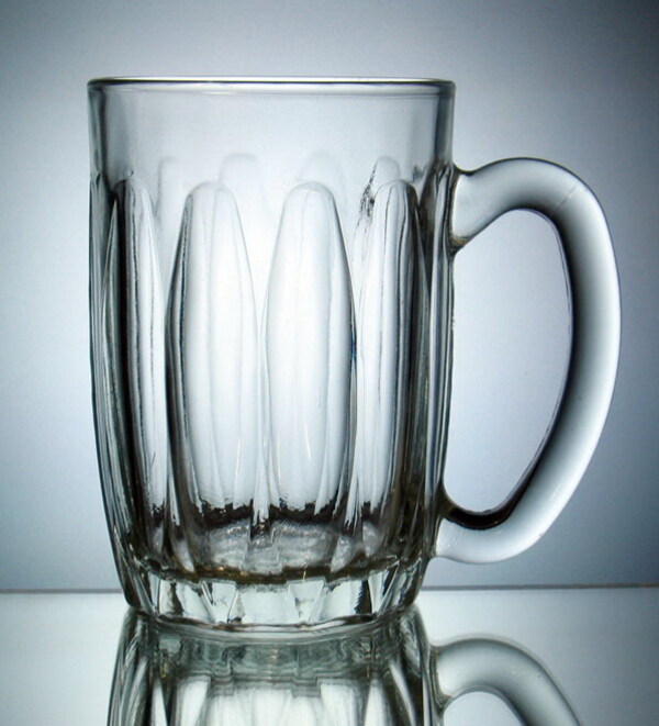 Ly cốc thủy tinh