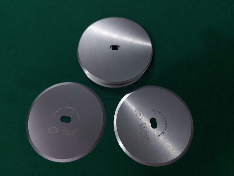 Dao cắt ống giấy, ống nhựa, nắp chai