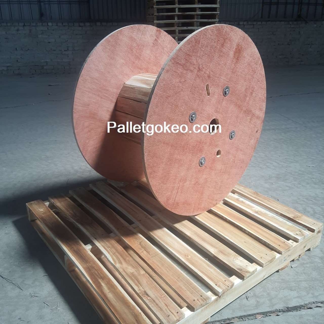 Bobbin gỗ dán