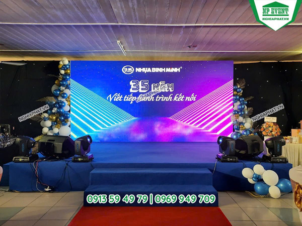 Sản xuất sân khấu sự kiện