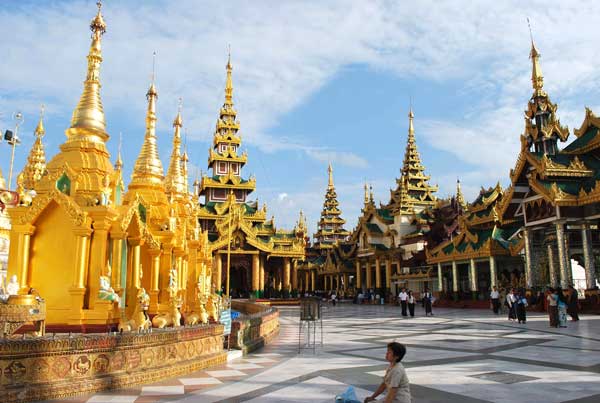 Du lịch Lào - Huế Smile Travel - Công Ty TNHH Thương Mại Và Du Lịch Nụ Cười Huế