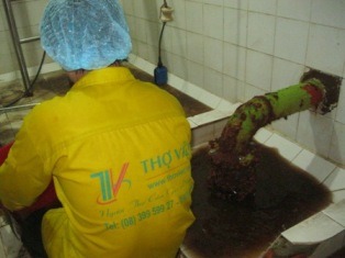 Vệ sinh bể nước - Sữa Chữa Điện Nước, Điện Lạnh Thợ Việt - Công Ty TNHH Dịch Vụ Kỹ Thuật Thợ Việt