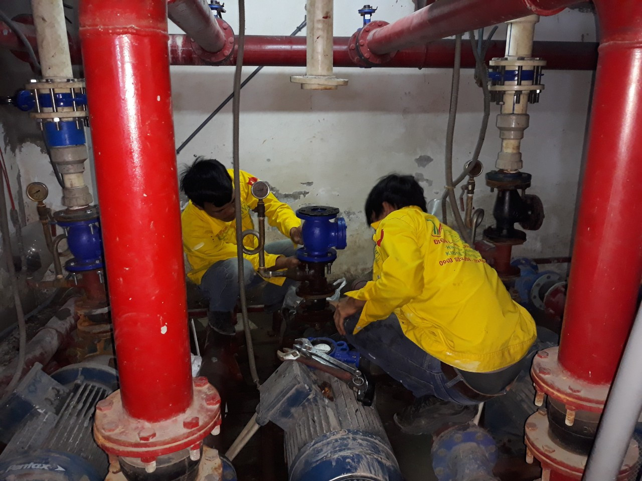 Lắp đặt hệ thống điện nước công nghiệp - Sữa Chữa Điện Nước, Điện Lạnh Thợ Việt - Công Ty TNHH Dịch Vụ Kỹ Thuật Thợ Việt