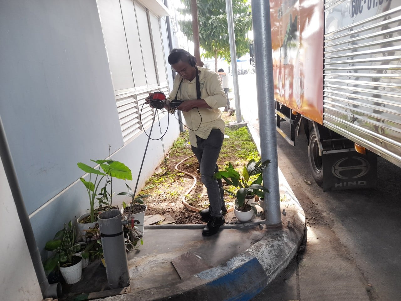 Lắp đặt hệ thống điện nước công nghiệp - Sữa Chữa Điện Nước, Điện Lạnh Thợ Việt - Công Ty TNHH Dịch Vụ Kỹ Thuật Thợ Việt