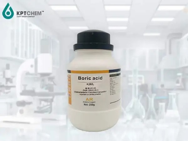 Acid boric - H3BO3 500ml - Hóa Chất Kim Phong - Công Ty Cổ Phần Hóa Chất Kỹ Thuật Kim Phong