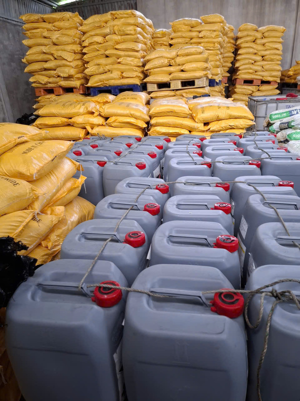 Hình ảnh kho hàng Duy Quỳnh - Hóa Chất Duy Quỳnh - Công Ty TNHH MTV Hóa Chất Duy Quỳnh