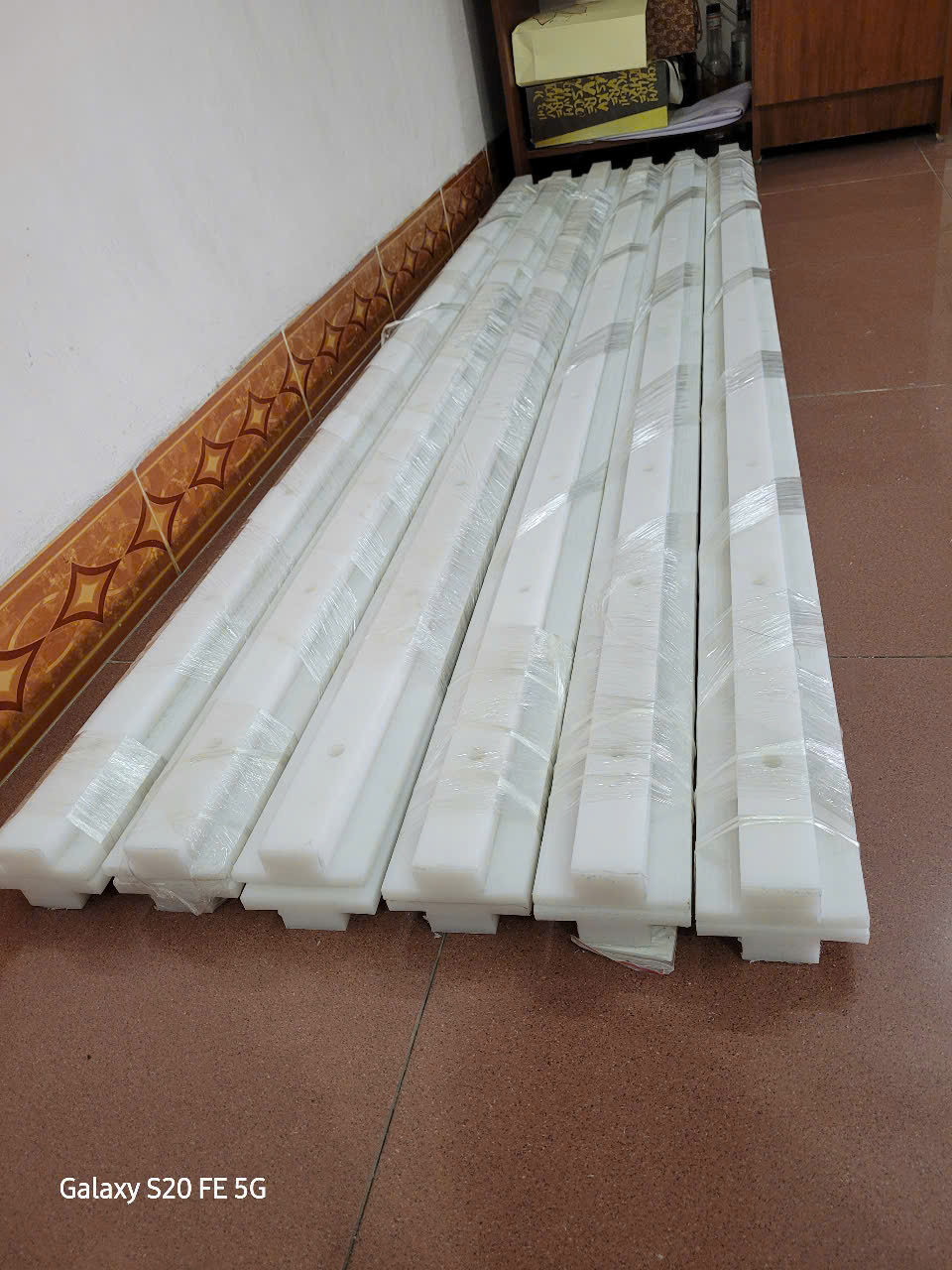 Thanh nhựa HDPE - Nhựa Thiên Vân - Công Ty TNHH Sản Xuất Và Thương Mại Thiên Vân