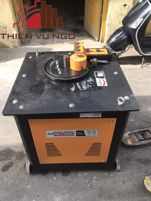Máy uốn đai sắt
