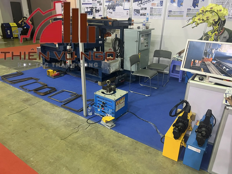 Máy uốn sắt tự động