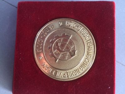 Chứng nhận và thành tích