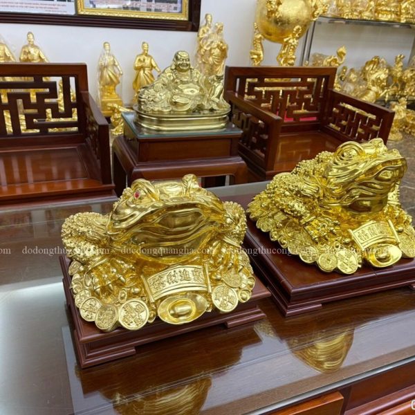 Cóc ngâm tiền bằng đồng thiếp vàng 9999 - Đồ Đồng Quang Hà - Công Ty TNHH Đúc Đồng Mỹ Nghệ Quang Hà