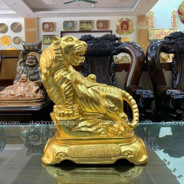 Hổ đứng đế đá to dát vàng 9999 - Đồ Đồng Quang Hà - Công Ty TNHH Đúc Đồng Mỹ Nghệ Quang Hà