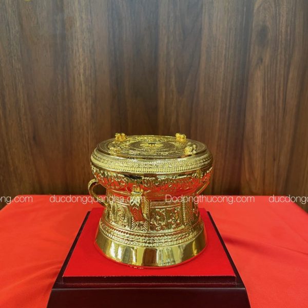 Quả trống quà tặng dát vàng 10cm - Đồ Đồng Quang Hà - Công Ty TNHH Đúc Đồng Mỹ Nghệ Quang Hà
