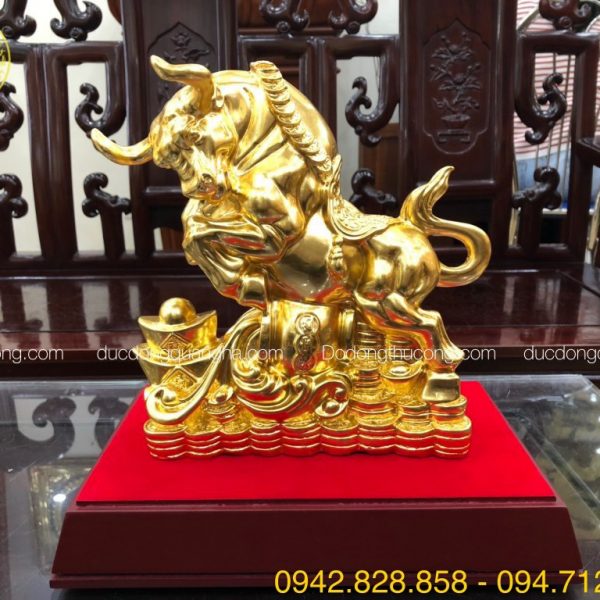 Trâu trọi đứng vàng dát vàng 9999 - Đồ Đồng Quang Hà - Công Ty TNHH Đúc Đồng Mỹ Nghệ Quang Hà