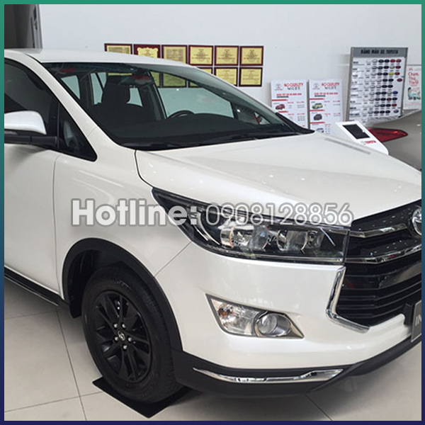 Dịch vụ chở khách bằng xe du lịch 4-45 chỗ - Vận Tải Phú Thành Phát - Công Ty TNHH MTV Thương Mại Dịch Vụ Vận Tải Phú Thành Phát