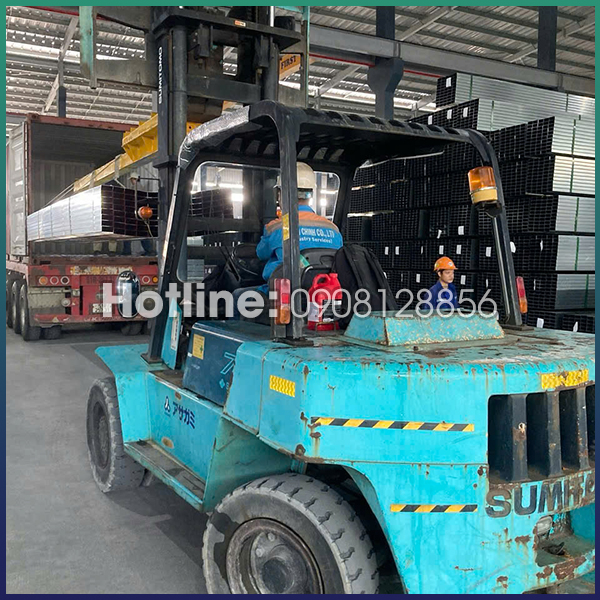 Xe nâng 1-25 tấn cho thuê tại Đồng Nai - Vận Tải Phú Thành Phát - Công Ty TNHH MTV Thương Mại Dịch Vụ Vận Tải Phú Thành Phát