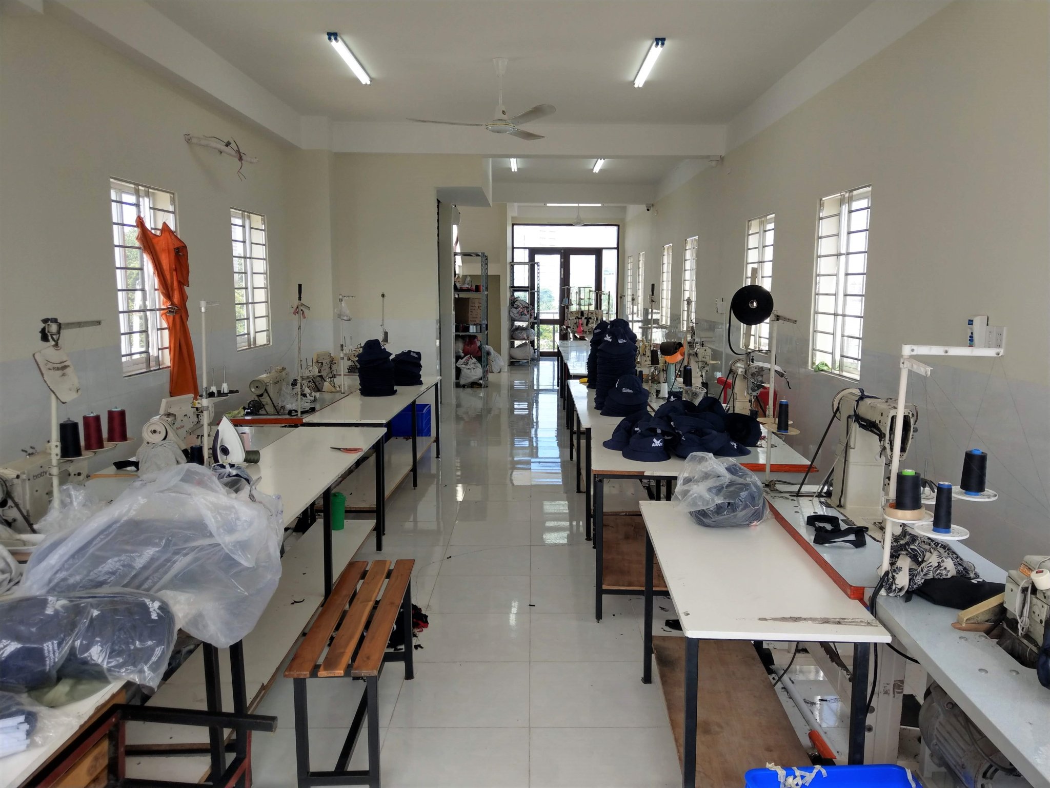 Hình ảnh xưởng - Mũ Nón Bàn Tay Việt - Công Ty TNHH Một Thành Viên Đầu Tư Sản Xuất Thương Mại Bàn Tay Việt