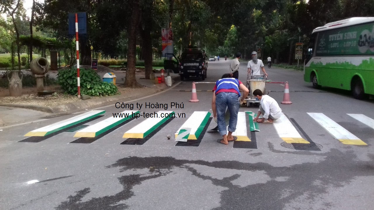 Thi công sơn giao thông