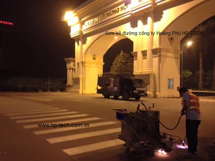 Thi công sơn giao thông