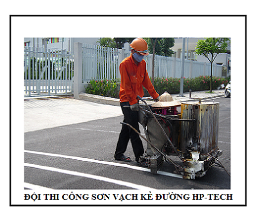 Thi công sơn đường - Trang Thiết Bị An Toàn Giao Thông HP-TECH  - Công Ty Cổ Phần  Tư Vấn Kỹ Thuật Công Nghệ Thương Mại Hoàng Phú