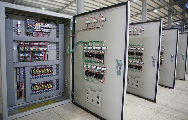 Tủ điện công nghiệp - Tủ Điện Thịnh Tiến - Công Ty Cổ Phần Thịnh Tiến