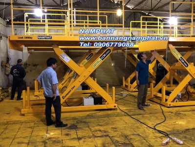 Bàn nâng thủy lực