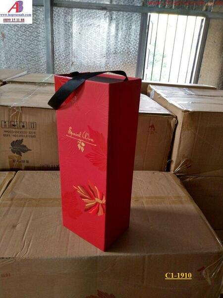 Hộp rượu giấy 1 chai vân nổi đẹp mã C1-1910 - Công Ty Cổ Phần Đầu Tư Tín Gia