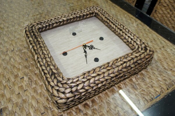 Đồng hồ lục bình