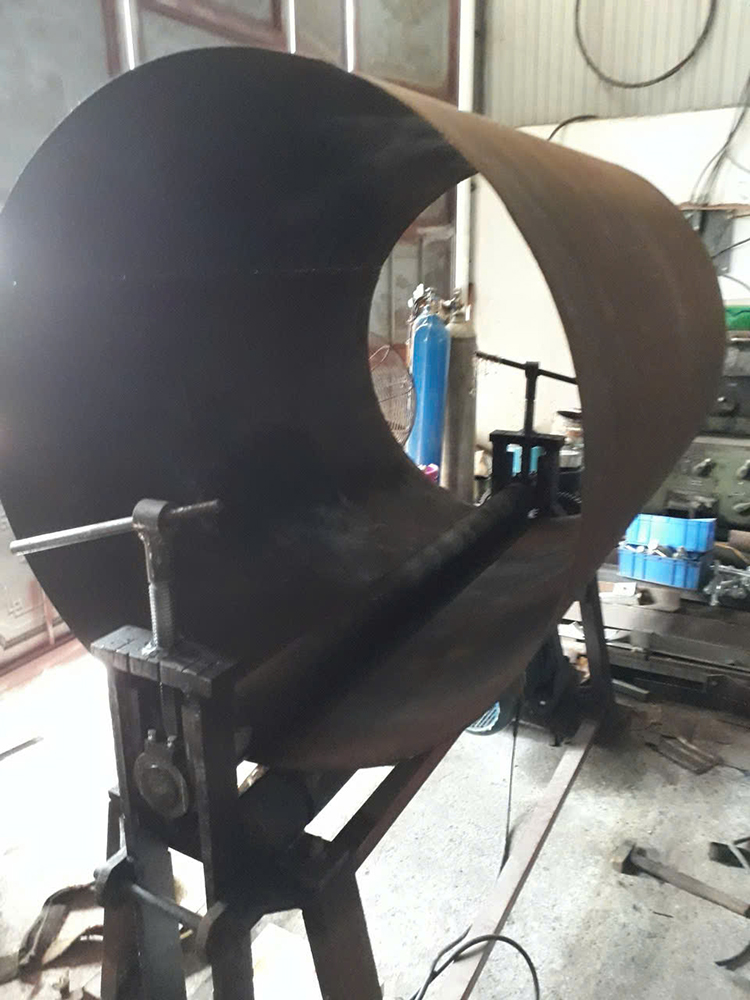 Máy lốc tôn