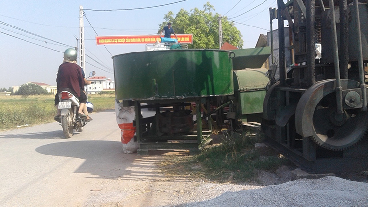 Máy trộn bê tông cưỡng bức