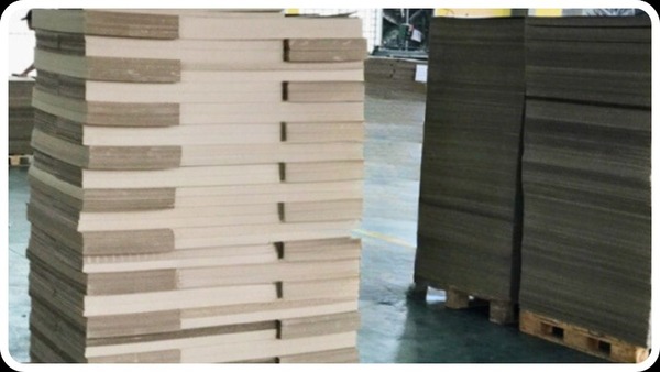 Giấy bìa cứng - chipboard cắt theo yêu cầu