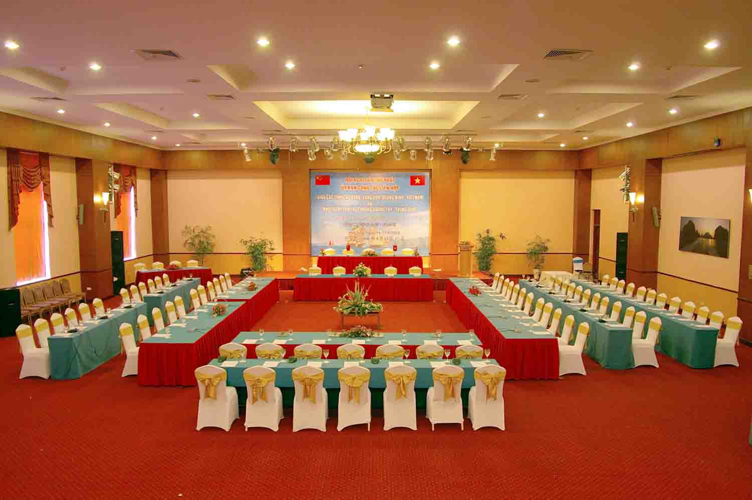 Tổ chức hội nghị, hội thảo - Công Ty TNHH DV TM Du Lịch Rồng Việt