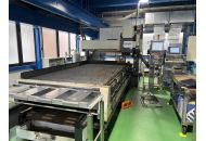 Máy cắt laser CNC