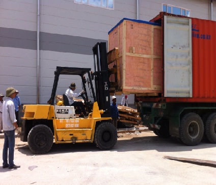 Bốc xếp hàng - Logistic ánh Kim - Công Ty TNHH Dịch Vụ Và Thương Mại Quốc Tế ánh Kim
