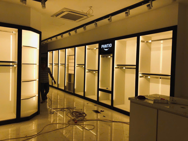 Thiết kế, thi công nội thất Showroom