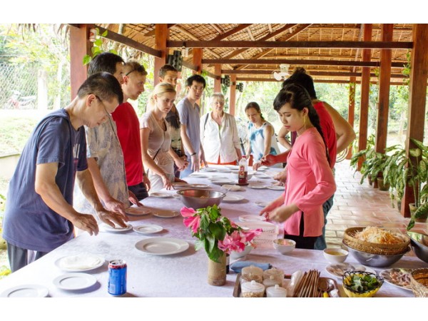 Cooking class - Công Ty TNHH MTV Du Lịch Nghỉ Dưỡng Sinh Thái Cồn Tân Phong