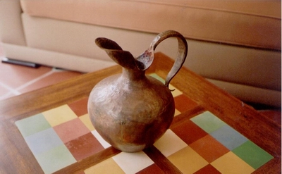 Handicraft jar in copper