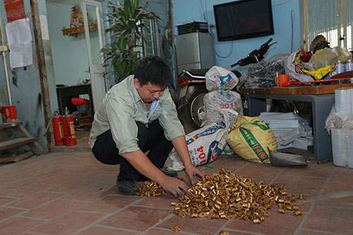 Sơn tĩnh điện linh kiện, chi tiết, phụ tùng cơ khí - Sơn Tĩnh Điện Thanh Tùng - Công Ty TNHH Thương Mại Và Cơ Khí Thanh Tùng