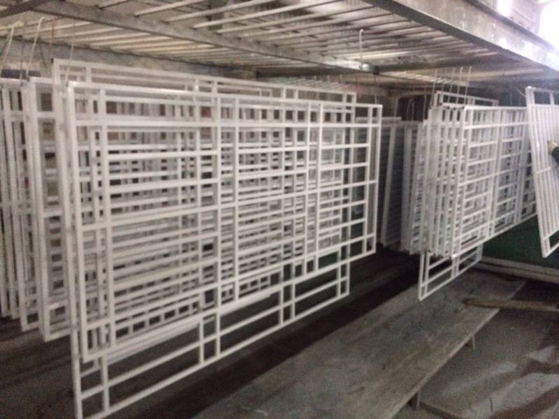 Song cửa sổ sơn tĩnh điện - Sơn Tĩnh Điện Thanh Tùng - Công Ty TNHH Thương Mại Và Cơ Khí Thanh Tùng